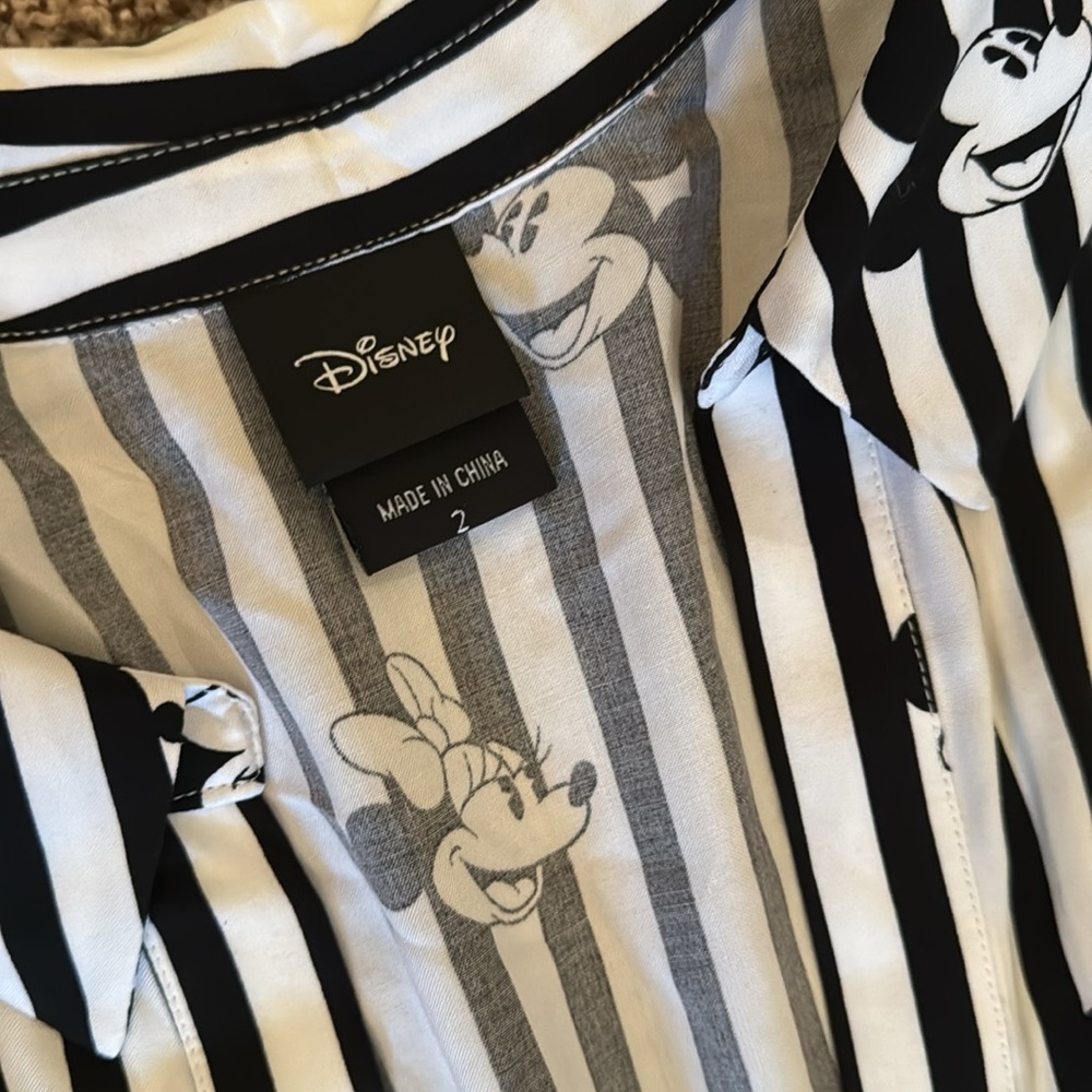 Disney x Torrid Black and White Mickey and Minnie Striped Trench Duster - Size 2 - Picture 2 of 3